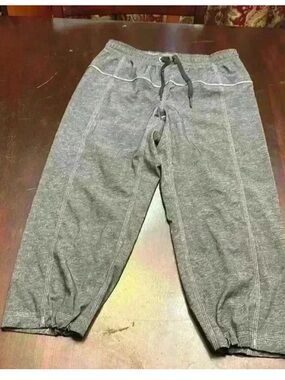 Lululemon Recycled Poly Parachute Pants Gray-PRISTINE CONDITION Womens 2